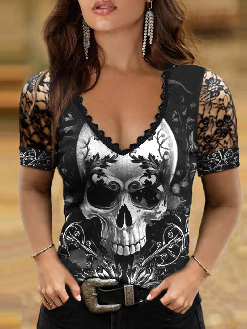 Dameshemd met doodshoofd en gothic kant - Edgy top met ingewikkeld kantdetail