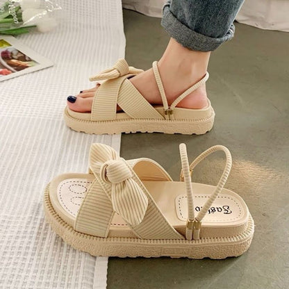 Harajuku stijl sandalen - unieke stand verklaringen en streetstyle afstammend